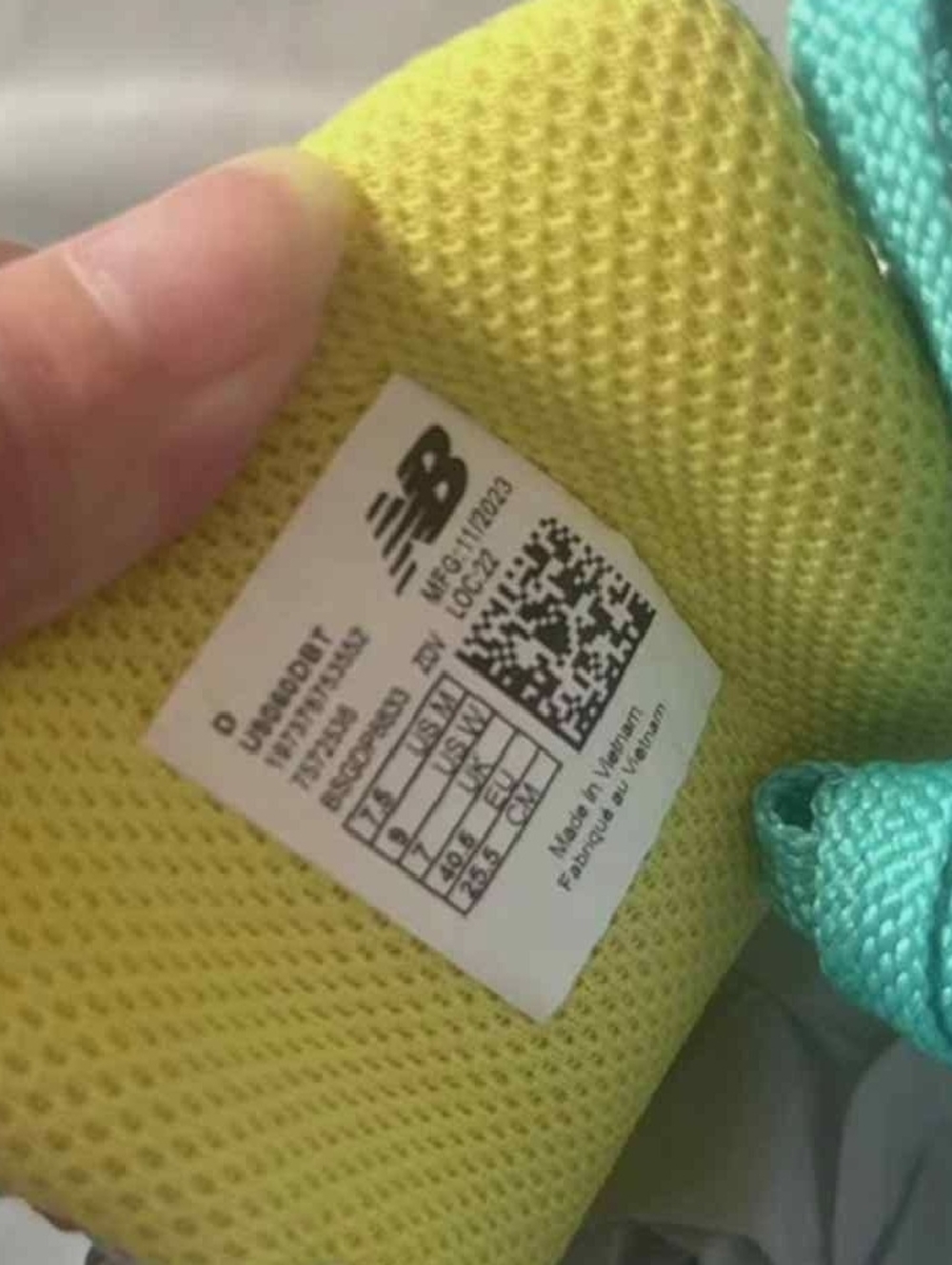 New Balance Aqua Green, White & Neon Accent Running Shoes - Picture 4 of 9